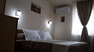 Отель Teju Hotels Слэник Номер Делюкс с кроватью размера «king-size»-1
